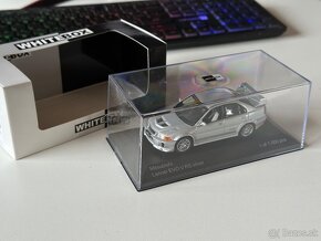 Whitebox Mitsubishi Lancer EVO V 1:43 limitka - 7