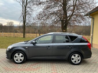 KIA Ceed Combi 1.6 CRDi = 85kW r.v 2012, Top Stav = - 7