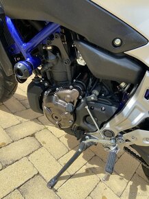 yamaha mt07 - 7