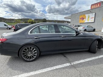 Mercedes E300 mHEV A/T - 7