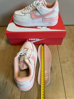 Tenisky Nike Air 39-24,5cm NOVÉ - 7