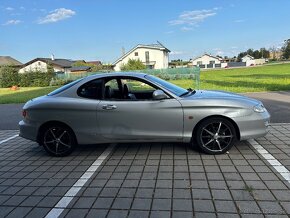 Hyundai Elantra Coupe 2.0 16v 102kw - 7