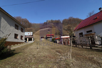 Ponúkame na predaj stavebný pozemok na rodinný dom, 520 m2  - 7