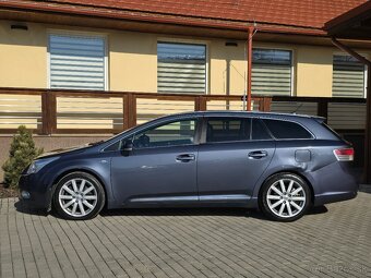 Toyota Avensis Combi 2.2l 110kW D-CAT Luna A/T - 7