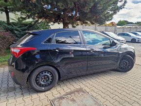 Hyundai i30 1.6i MPI DOHC Comfort 120k M6 (benzín) - 7