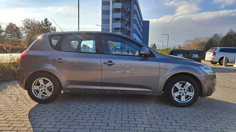 Predám KIA Ceed 1.6 CRDi - 7