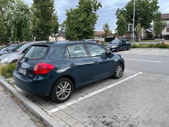 Toyota auris 1.6 benzín - 7