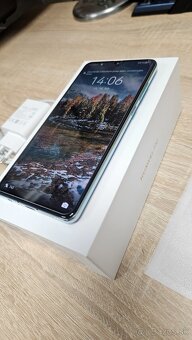 Huawei P30 6gb/128gb, nabíjačka, ochranné sklo, krabička - 7