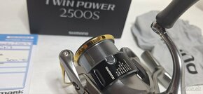 Shimano Twin Power 2500S - 7