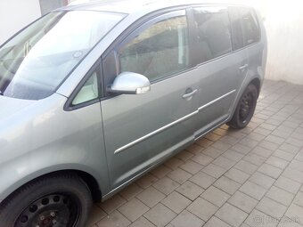 Predám vw Touran 2.TDi 103 kw.r.v.2008 .7 miestny - 7