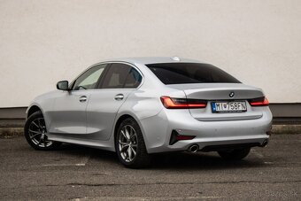 BMW Rad 3 320i A/T - 7