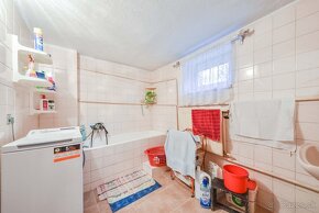 4 IZBOVÝ VIDIECKY RD S VEĽKOU ZÁHRADOU, POPROČ - 7