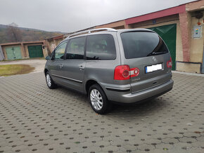 Volkswagen Sharan 1,9 TDI 4x4 7- miestne Business - 7