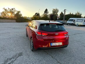 Hyundai i30 2017 100k - 7