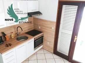 Dom 2x apartmán len 150m od mora na južnej strane ostrova Vi - 7