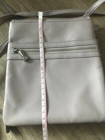 Nová kožená crossbody kabelka - 7