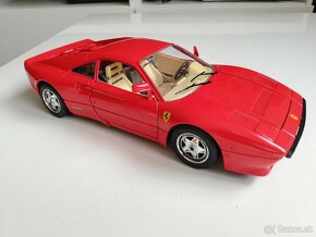 1:18 FERRARI GTO Bburago - 7