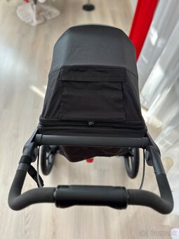 Thule Urban Glide 2 - Black on Black - 7