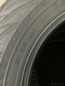 zimné Pneu 2ks  215/70R16 viem aj prezuť - 7