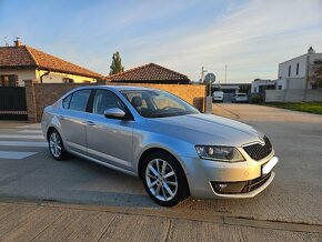 Škoda Octavia 2.0 TDI DSG 110Kw ELEGANCE - 7