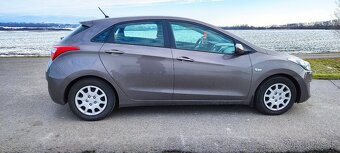 Predám Hyundai i30 r.v. 2013 - 7