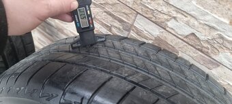 Predám 4ks letné pneuBridgestone Turanza T001 205/55 R17 RSC - 7