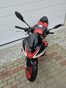 Aprilia Tuono 660 s Akrapovičom - 7