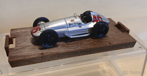 1.Brumm 1:43 Mercedes - 7