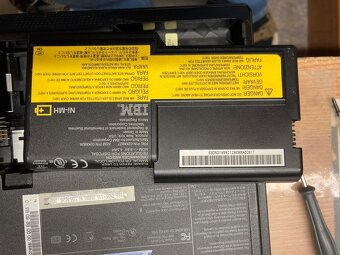 IBM ThinkPad R30 - 7