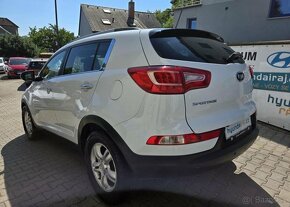 Kia Sportage 2.0-KAMERA-NAVI-PANORAMA-4x4 - 7