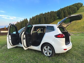 Opel Zafira C Tourer 1.4 turbo benzín, 2015 - 7