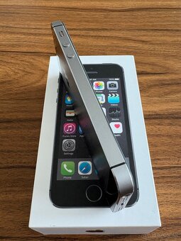 Mobil Apple iPhone 5S Space Gray 16GB - 7