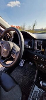 KIA Niro Combi 77.2kw Automat PLATINUM - 7