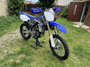 Yamaha YZF 250 - 7