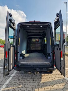 Volkswagen crafter skříň 35, 130 kW, 8AU 4MOT - 7