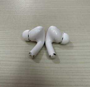 AirPods - 7