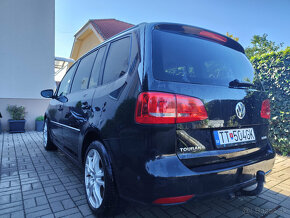 VW TOURAN 2,0 TDI HIGHLINE - 7