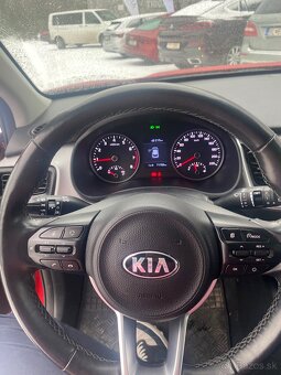 KIA Stonic PLATINUM - 7