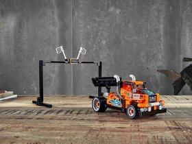 42104 LEGO Technic Race Truck - Pretekársky ťahač - 7
