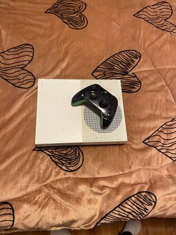 Xbox one s - 7