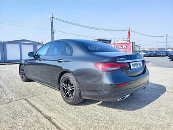 Mercedes-Benz E trieda Sedan 300 4MATIC A/T - 7