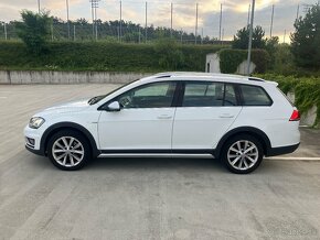 VW Golf Alltrack 2.0 TDI - DSG, 4x4, WEBASTO, XENONY, TAŽNÉ - 7