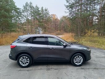 Ford Kuga 2.5 Hybrid, Benzin a baterka, Rok 2022,Odpočet DPH - 7