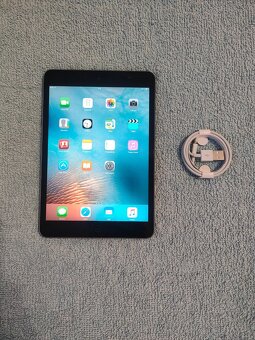 Apple iPad Mini 16GB - 7