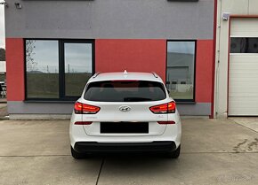 HYUNDAI i30 Kombi 1.6 CRDI Style FULL LED - 7