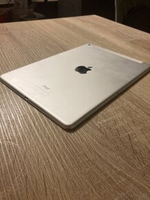 9.7” tablet iPad Air 2 / 128GB Silver prasknutý displej - 7