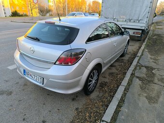 Opel astra gtc - 7