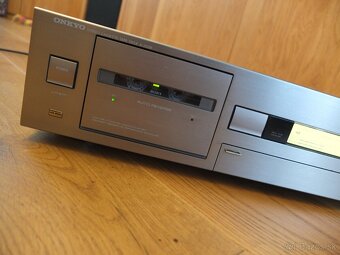 ONKYO K-200R TapeDeck - PIONEER DVR-7000 DVD Recorder--JVC - 7