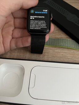 Apple watch 6 44mm NIKE čierne - 7