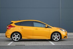 Ford Focus 2.0 EcoBoost SCTi ST R - 7